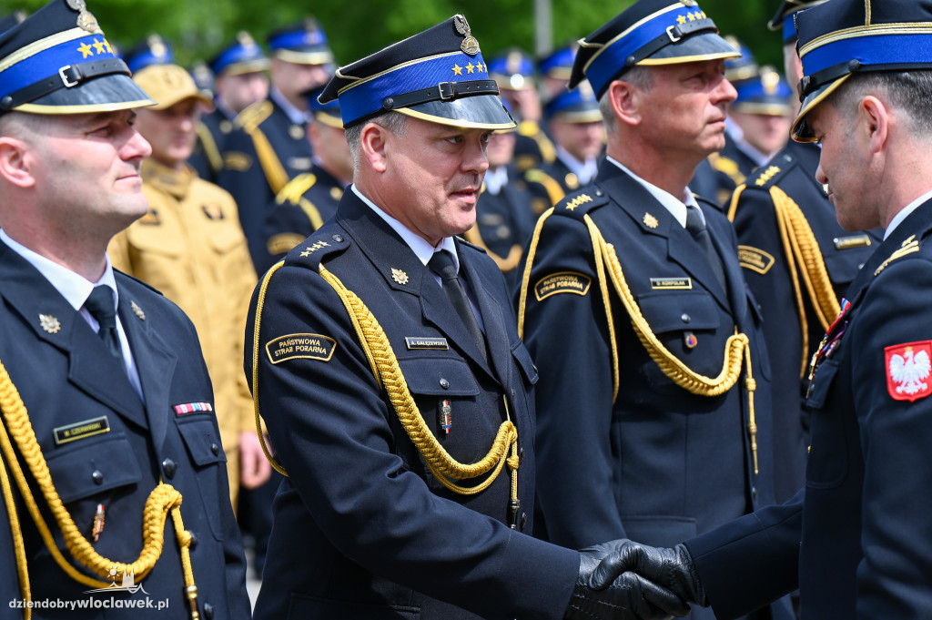 Nagrody i awanse dla strażaków