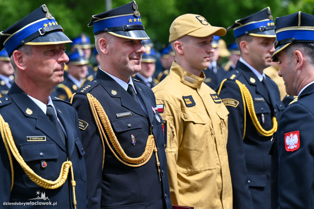 Nagrody i awanse dla strażaków