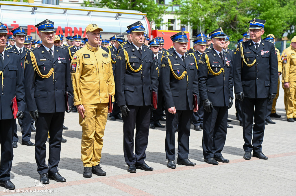 Nagrody i awanse dla strażaków