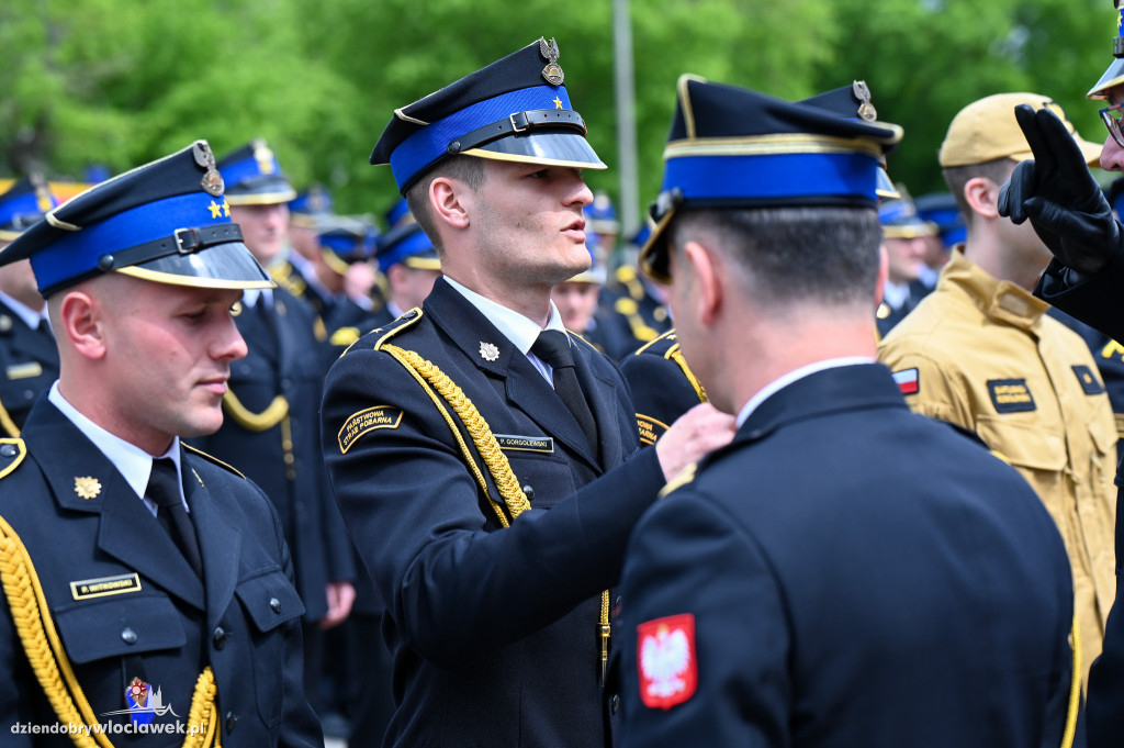 Nagrody i awanse dla strażaków