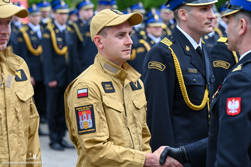 Nagrody i awanse dla strażaków