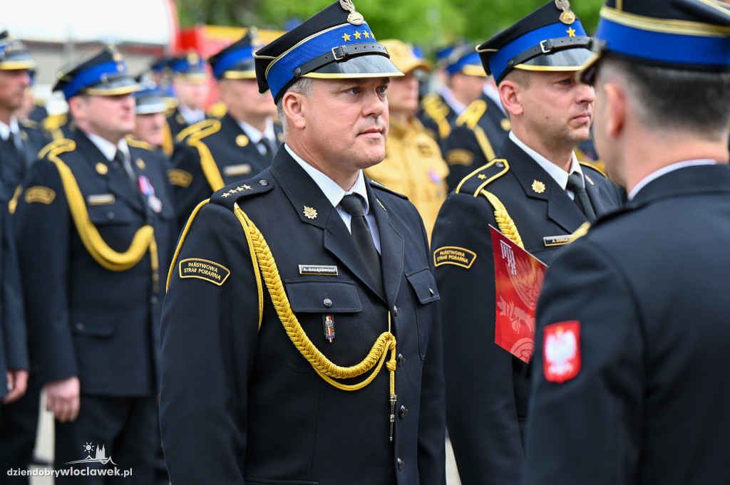 Nagrody i awanse dla strażaków