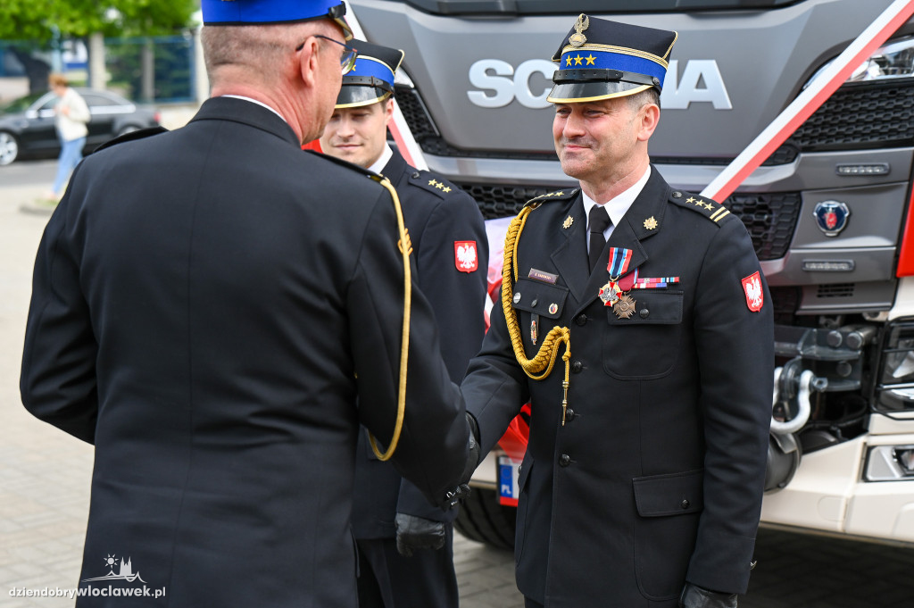 Nagrody i awanse dla strażaków