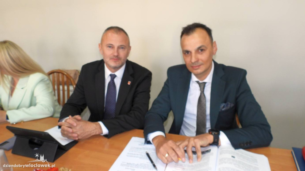 Sesja absolutoryjna w UG Włocławek