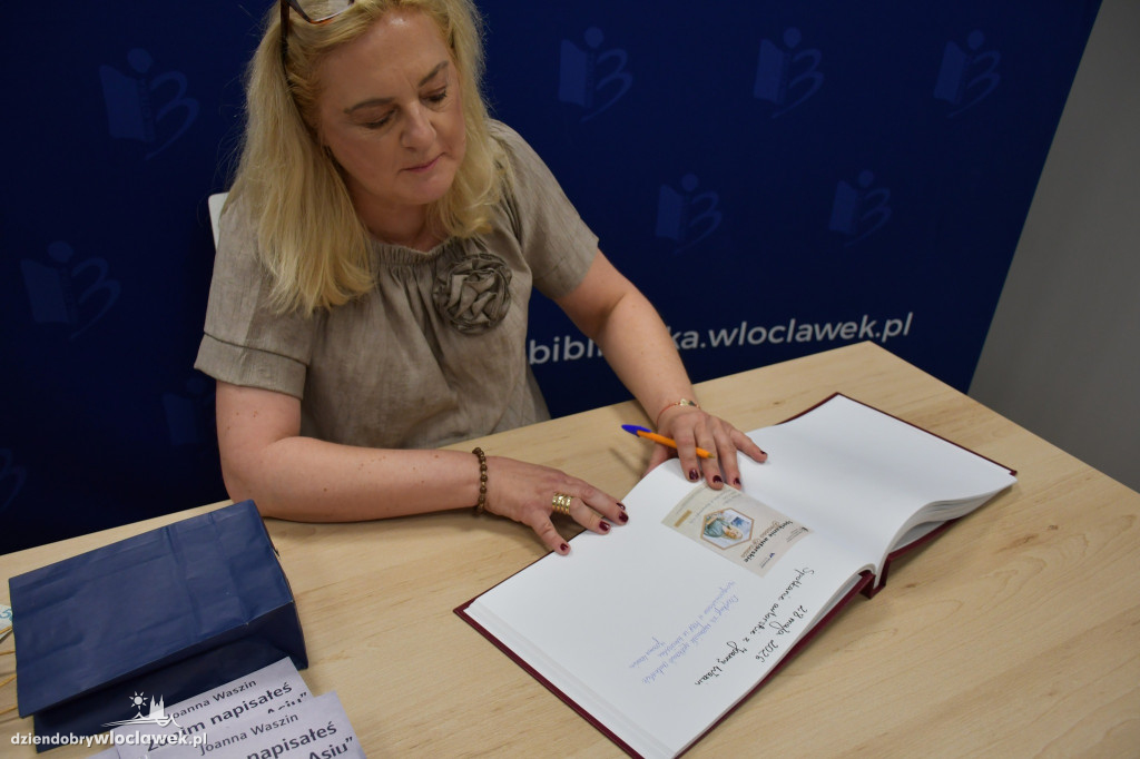 Spotkanie autorskie z Joanną Waszin w MBP