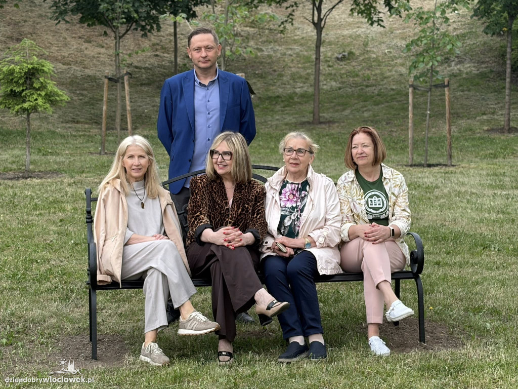 Skwer LZK już otwarty w Parku na Słodowie