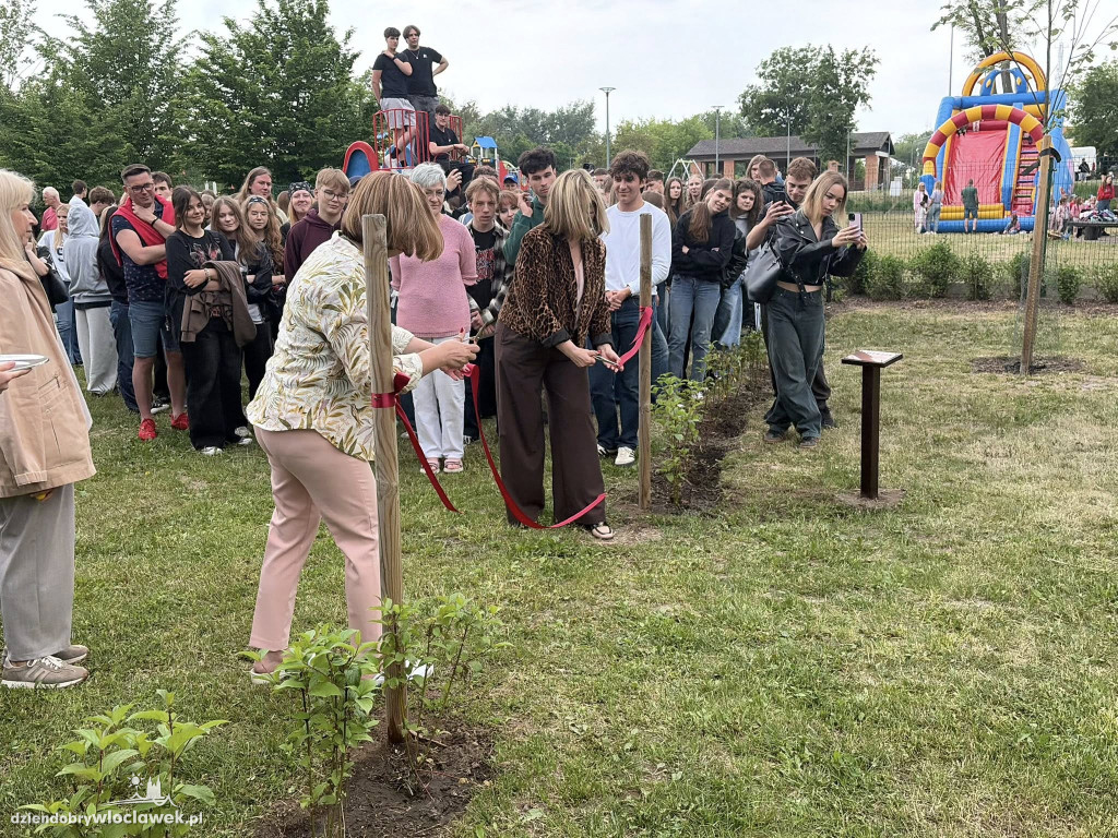 Skwer LZK już otwarty w Parku na Słodowie