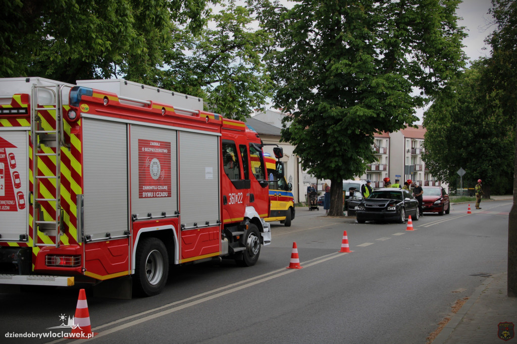 Na Wyszyńskiego zderzyły się 3 samochody
