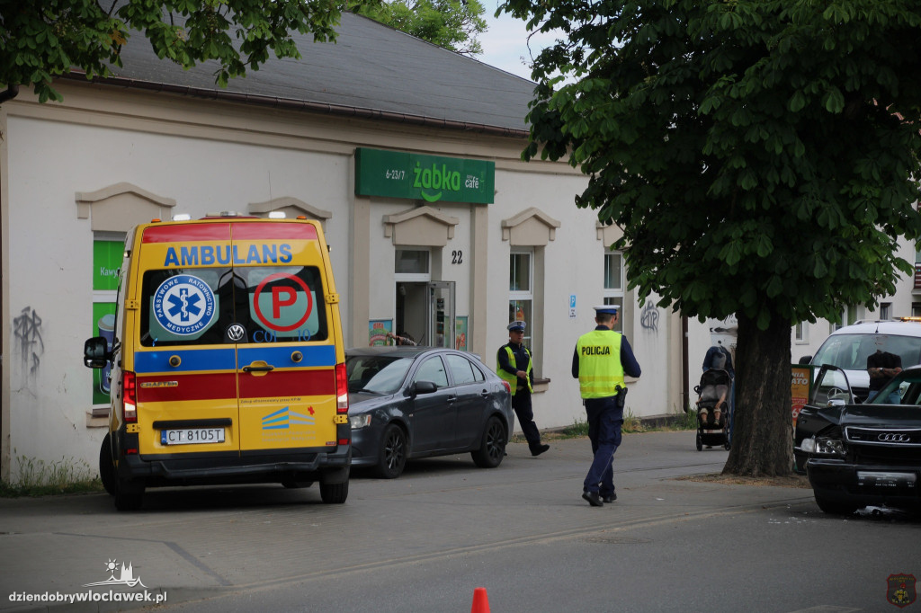 Na Wyszyńskiego zderzyły się 3 samochody