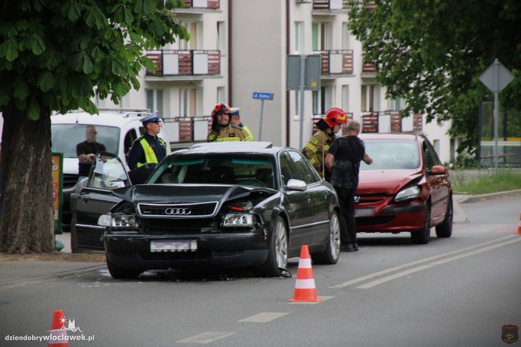 Na Wyszyńskiego zderzyły się 3 samochody