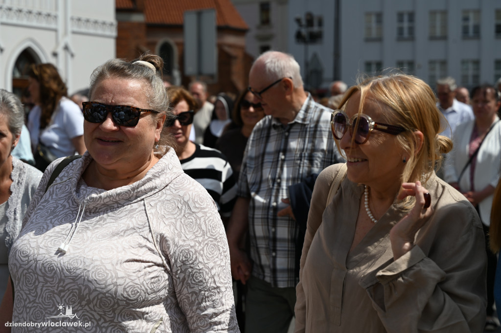 Procesja Bożego Ciała z włocławskiej katedry