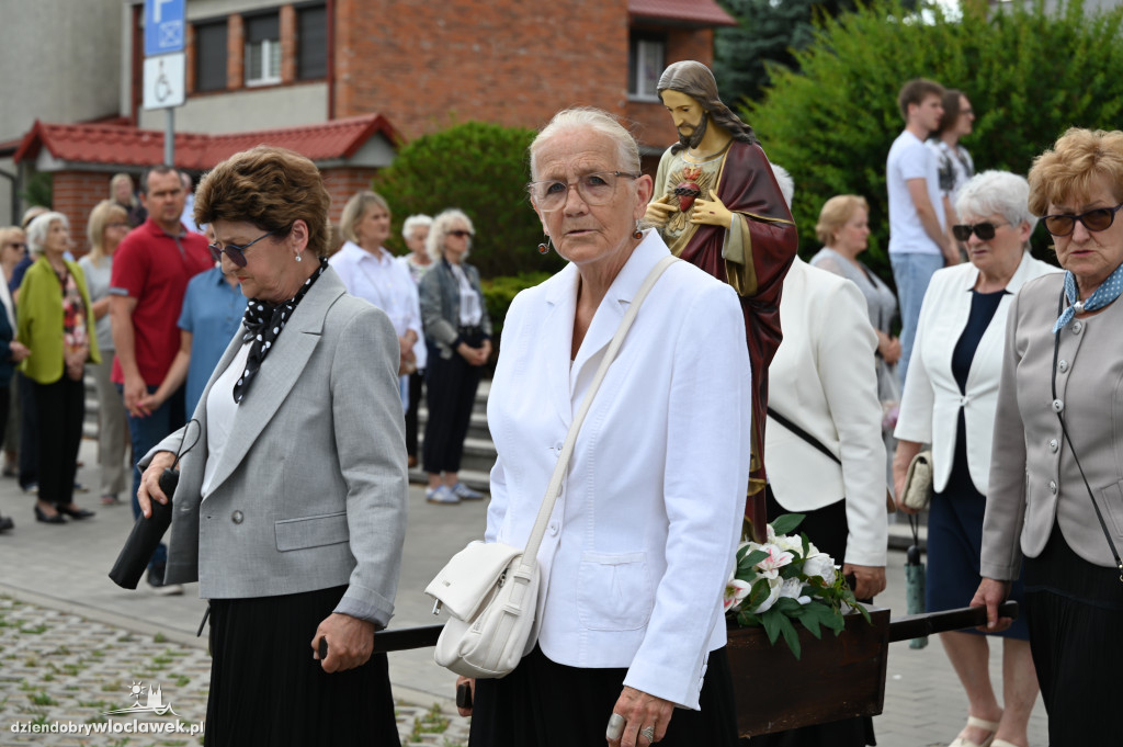 Procesja Bożego Ciała w parafii Narodzenia NMP i św. Jana Apostoła