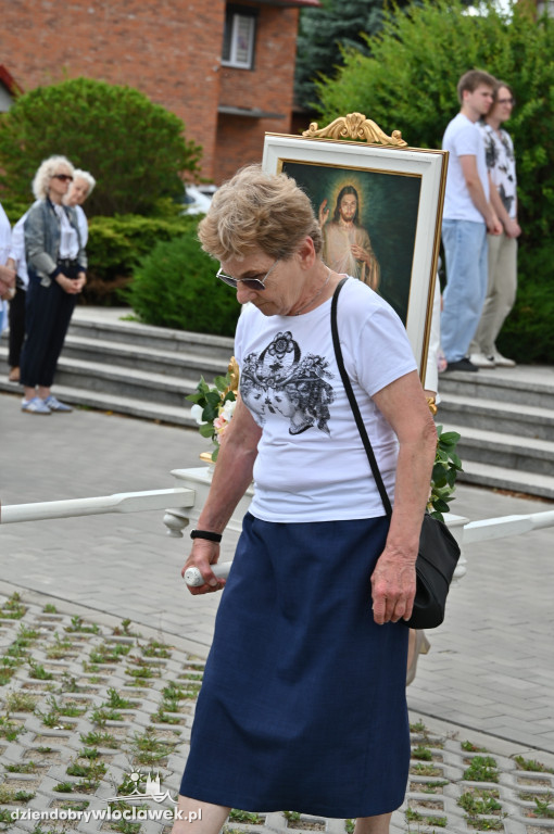 Procesja Bożego Ciała w parafii Narodzenia NMP i św. Jana Apostoła