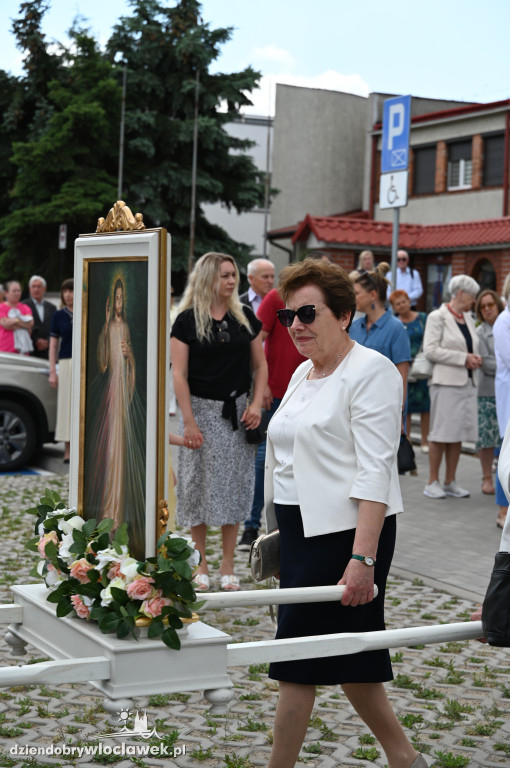 Procesja Bożego Ciała w parafii Narodzenia NMP i św. Jana Apostoła