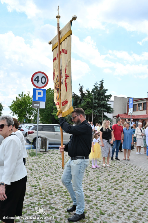 Procesja Bożego Ciała w parafii Narodzenia NMP i św. Jana Apostoła
