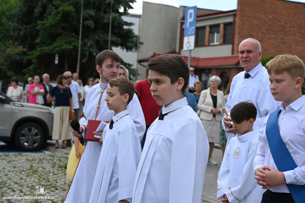 Procesja Bożego Ciała w parafii Narodzenia NMP i św. Jana Apostoła