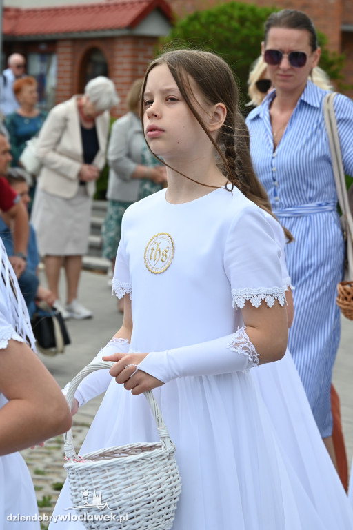 Procesja Bożego Ciała w parafii Narodzenia NMP i św. Jana Apostoła
