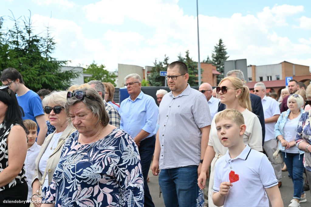 Procesja Bożego Ciała w parafii Narodzenia NMP i św. Jana Apostoła