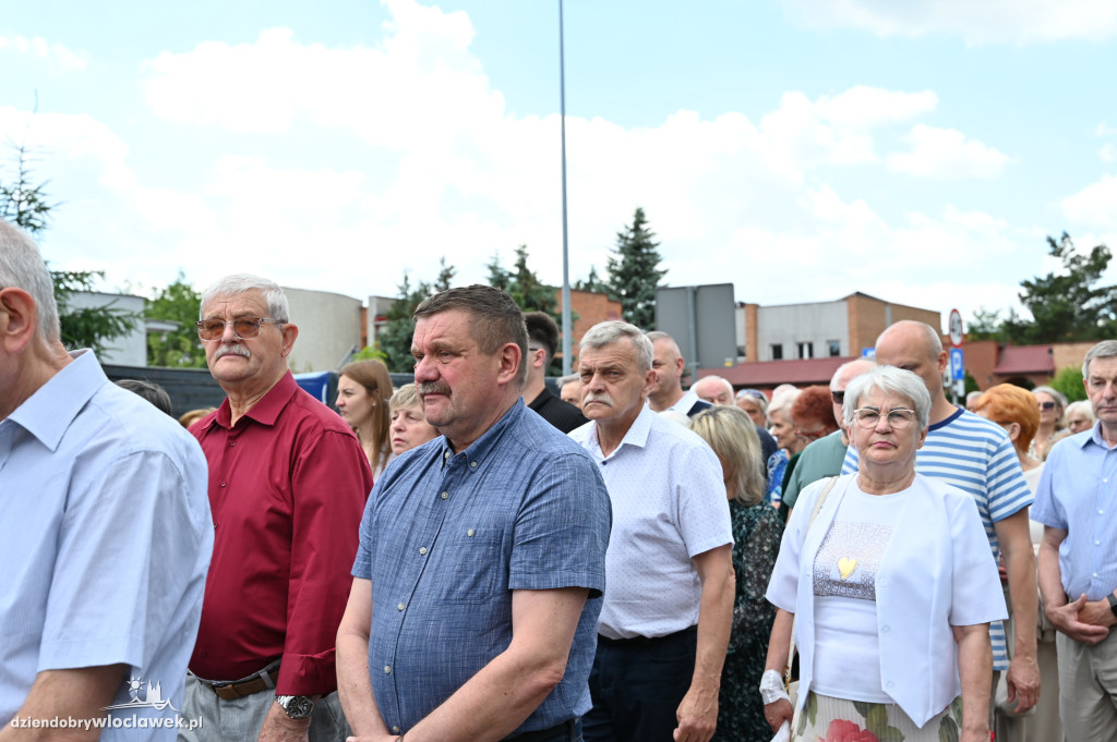 Procesja Bożego Ciała w parafii Narodzenia NMP i św. Jana Apostoła