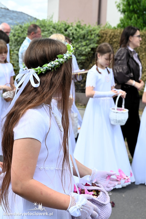 Procesja Bożego Ciała w parafii Narodzenia NMP i św. Jana Apostoła