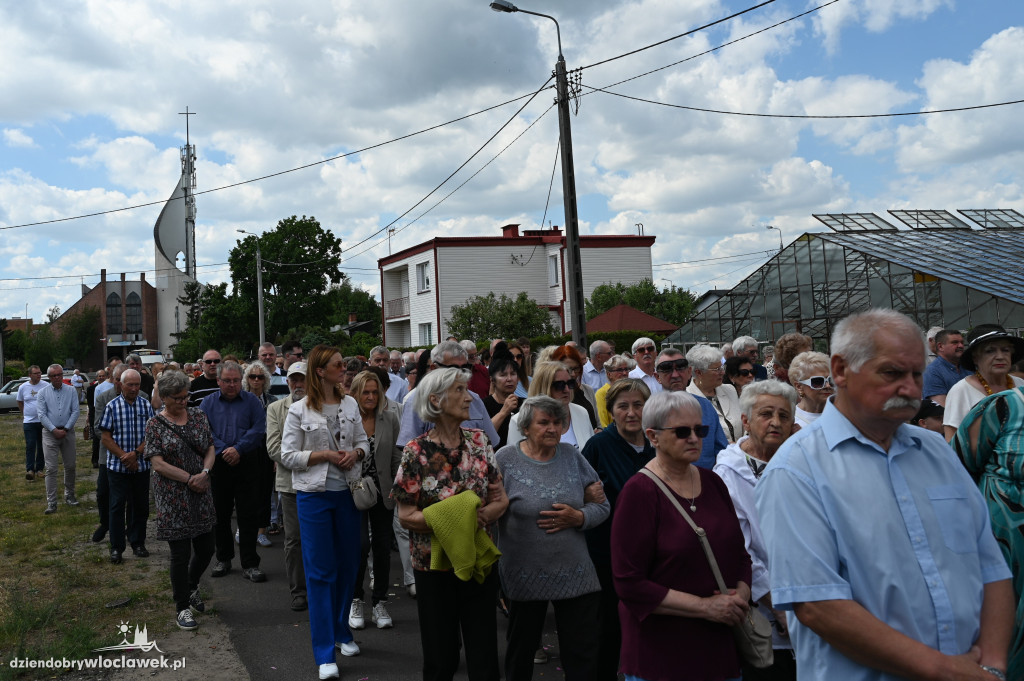 Procesja Bożego Ciała w parafii Narodzenia NMP i św. Jana Apostoła