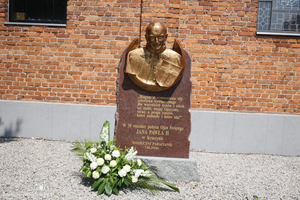Święto Województwa w Kruszynie. Wspomniano wizytę Jana Pawła II