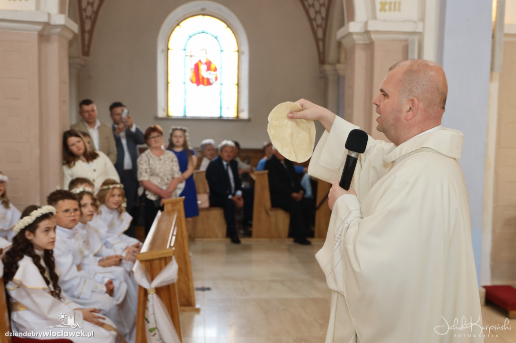 Komunia w parafii NMP Królowej Polski w Kruszynie