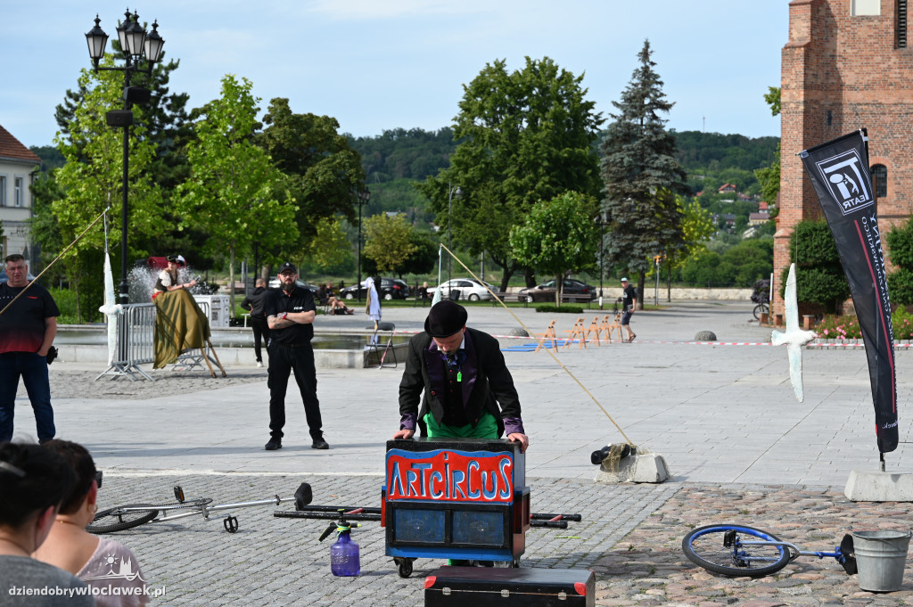 Teatry Uliczne na Starym Rynku