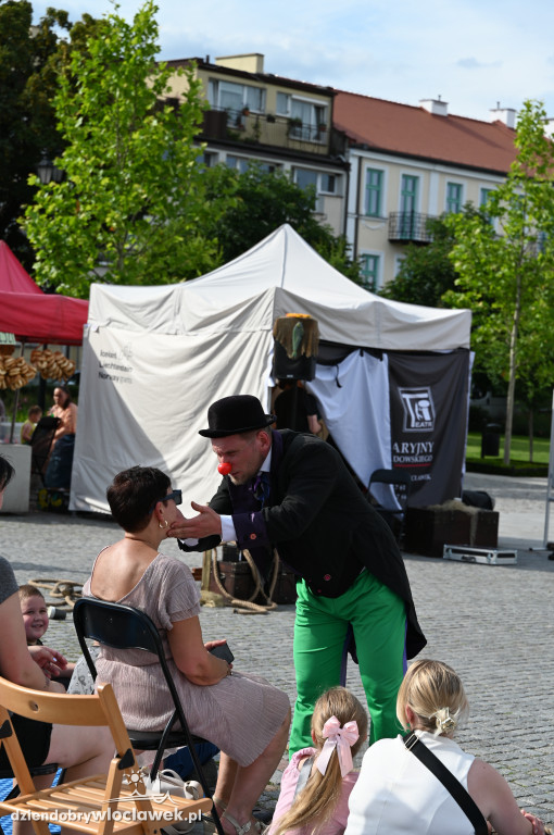 Teatry Uliczne na Starym Rynku
