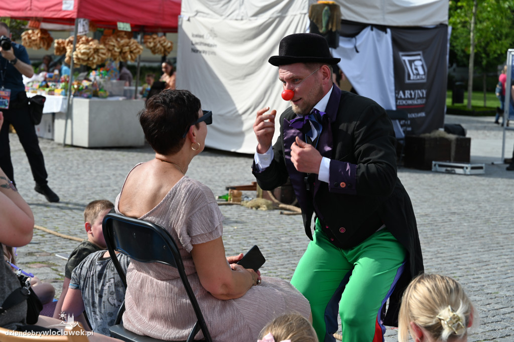 Teatry Uliczne na Starym Rynku