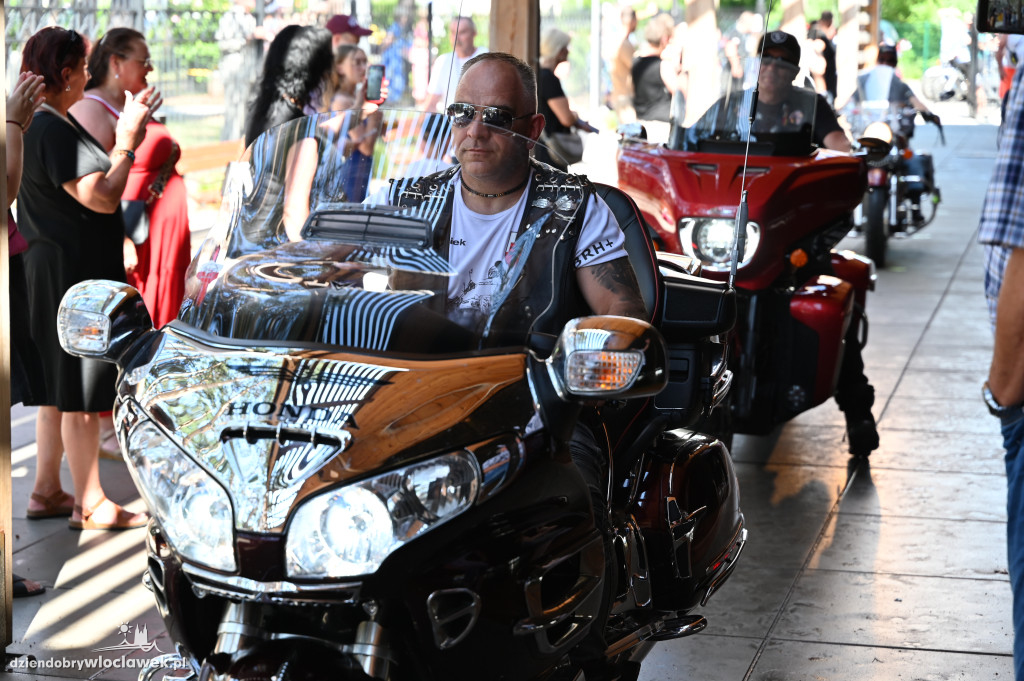 Motocykliści i orkiestry dęte w Wieńcu Zdroju