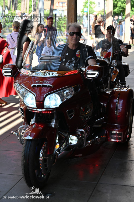 Motocykliści i orkiestry dęte w Wieńcu Zdroju