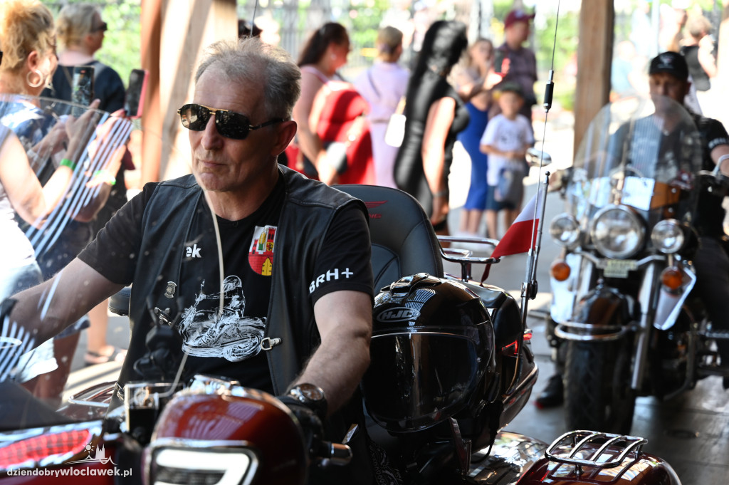Motocykliści i orkiestry dęte w Wieńcu Zdroju