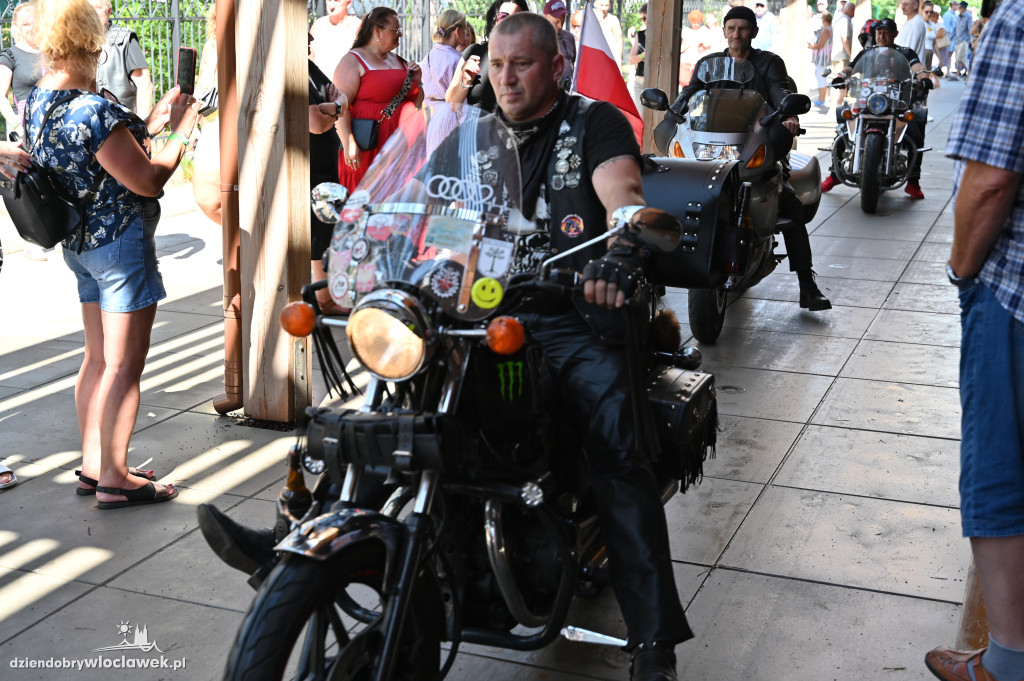 Motocykliści i orkiestry dęte w Wieńcu Zdroju