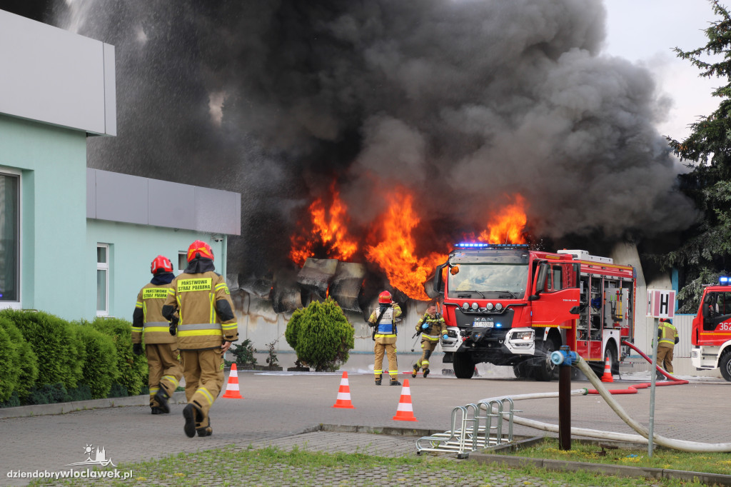 Pożar magazynu z chemikaliami we Włocławku
