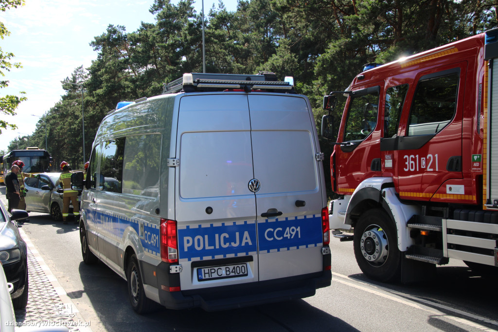 Zderzenie autobusu MPK z osobówką