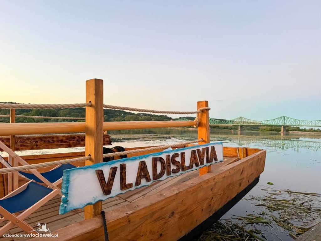 Uroczystość nadania nazw łodziom flisackim