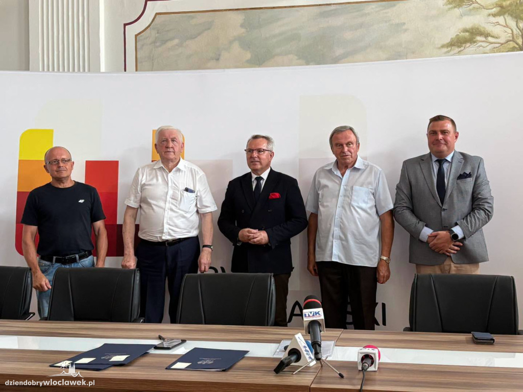 Pieniądze dla spółek wodnych z powiatu
