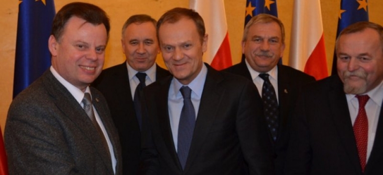 Burmistrz Kowala, Eugeniusz Gołembiewski (pierwszy od lewej) miał wiele do powiedzenia na spotkaniu z Donaldem Tuskiem, Fot. Nadesłane