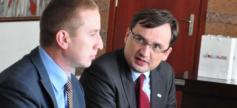 Na zdjęciu Jan Stocki podczas spotkania ze Zbigniewem Ziobro/ Fot. Tomasz Kwiatkowski