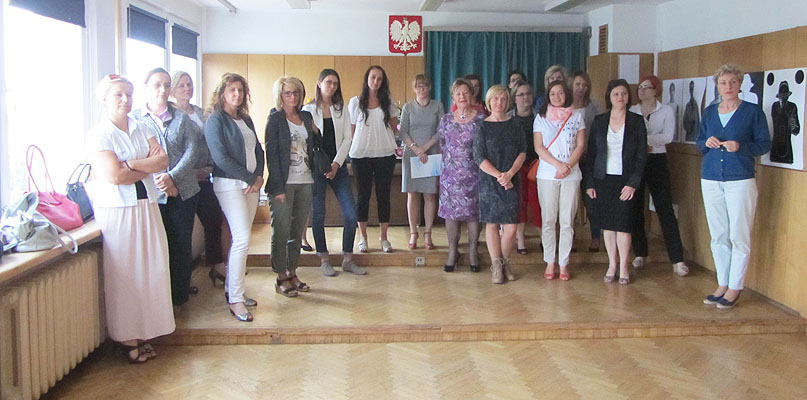 Uczestniczki Bezpiecznej Kobiety podczas spotkania podsumowującego kurs w Komendzie Miejskiej Policji. fot. KMP Włocławek