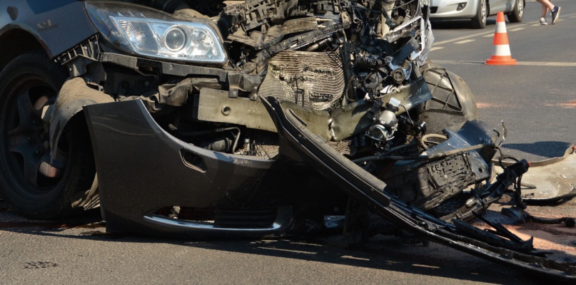 W wyniku zdarzenia oba auta doznały znacznych uszkodzeń. Zdjęcie ilustracyjne. fot. Łukasz Daniewski/archiwum DDWloclawek.pl