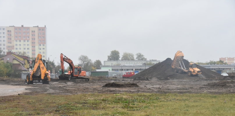 Jak zapewnia przedstawiciel wykonawcy, plac będzie gotowy do końca listopada. Fot. DDWloclawek