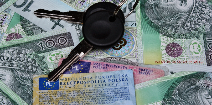 Już niedługo zrobienie przeglądu auta po terminie będzie słono kosztować. Fot. depositphotos