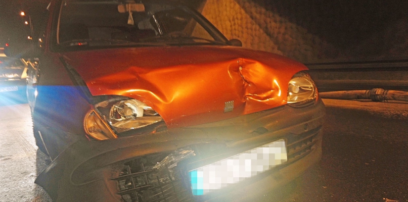 Największych uszkodzeń doznało auto sprawcy. fot. nadesłane/Alert24