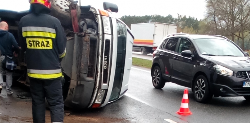 39-latek nie dostosował prędkości do warunków na drodze. Fot. nadesłane
