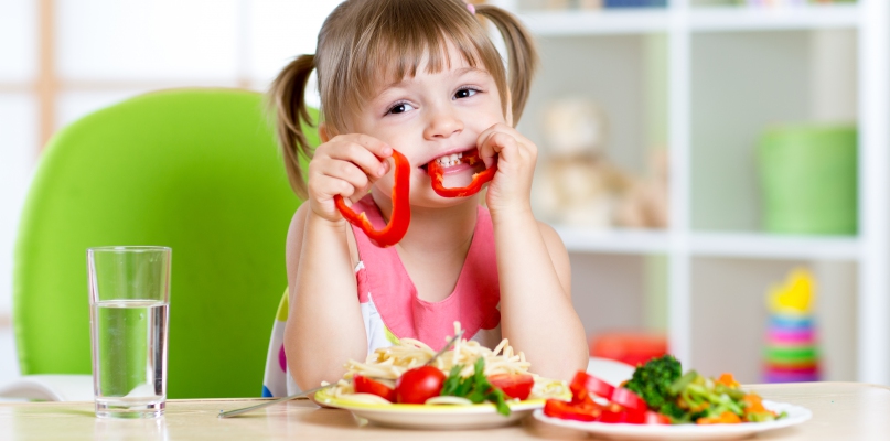 Fot. Zdrowych nawyków żywieniowych trzeba uczyć od najmłodszych lat. Fot. depositphotos