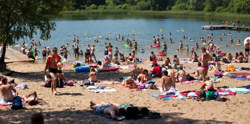 Najbardziej oblegane co roku jest kąpielisko nad jeziorem Czarnym. fot. Łukasz Daniewski