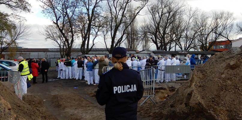 Pracowników chłodni ewakuowano. Fot. KMP Włocławek