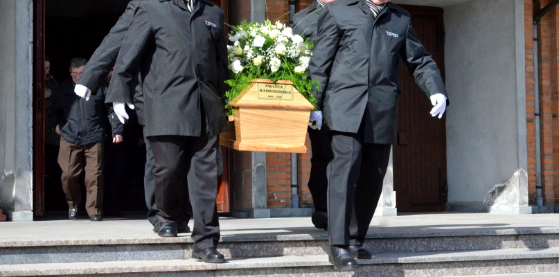 26-latkę pochowano dziś, 19.03 na cmentarzu w Pińczacie. Fot. DDWłocławek.pl